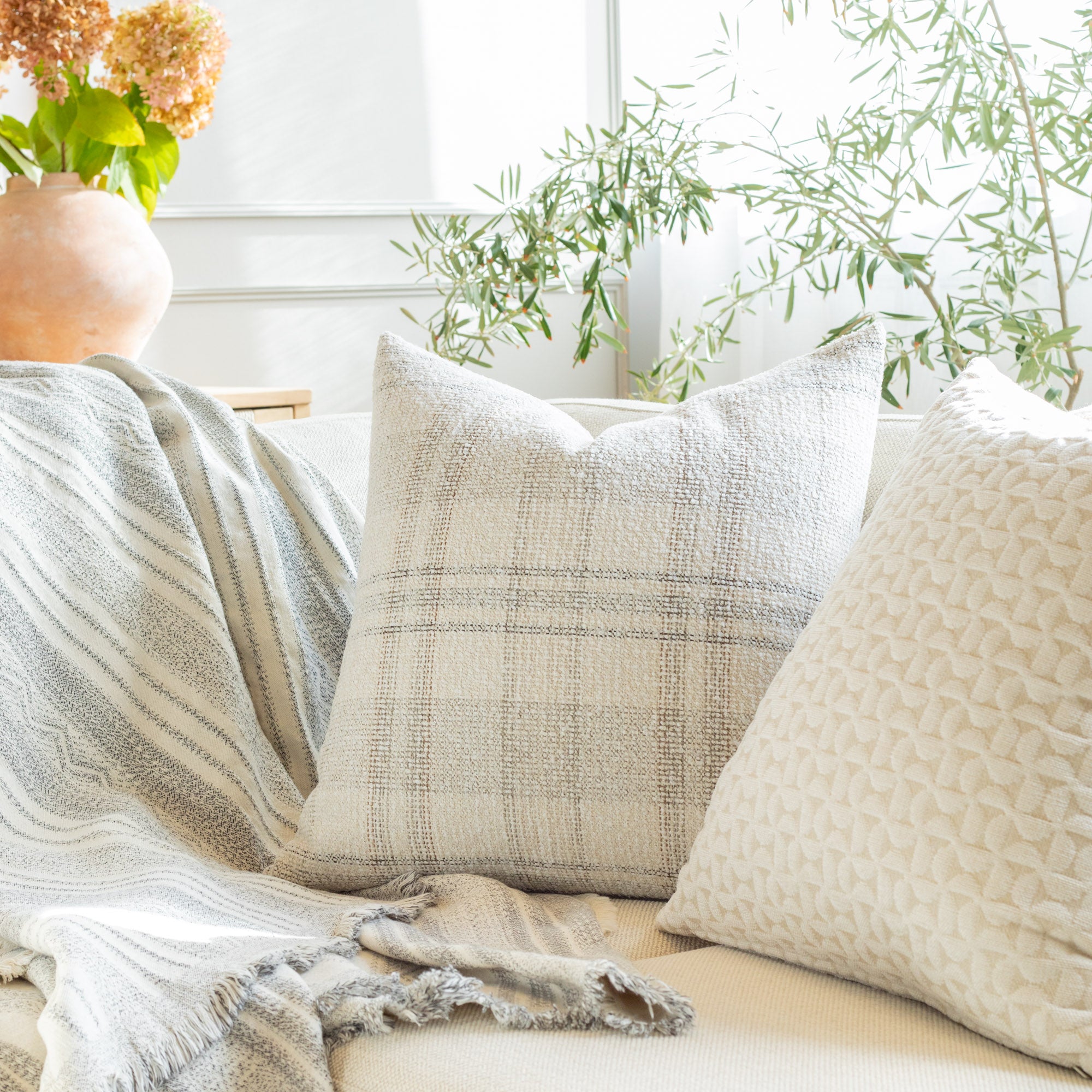 Neutral Pillows – Tonic Living